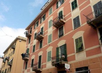 Facciata - Appartamento via Donghi, 21, Genova (zona Marassi) - foto 5