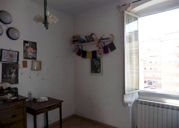 Stanza non arredata - Appartamento via Donghi, 21, Genova (zona Marassi) - foto 7