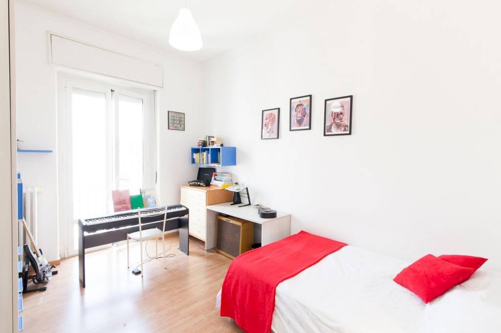 Camera da letto - Terreno non edificabile viale Cassala, 11, Milano - foto 2