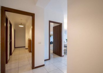 Corridoio - Non-buildable land via Osteno, 8, Milano - photo 6