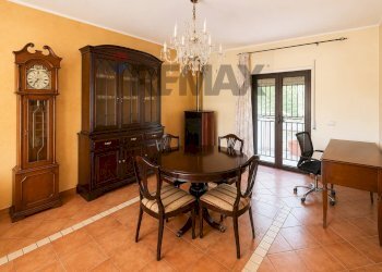 Sala da pranzo - Villa a Schiera Via Serre
 
8, Zumpano - foto 9