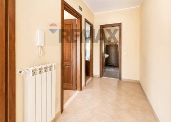 Hall / corridoio - Villa a Schiera Via Serre
 
8, Zumpano - foto 10
