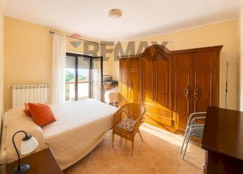 Camera / camera da letto - Villa a Schiera Via Serre
 
8, Zumpano - foto 11