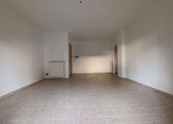 Soggiorno 2. - Appartamento via Alessandro Ruspoli, Roma (zona Acilia) - foto 2