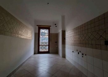 Cucina 1. - Appartamento via Alessandro Ruspoli, Roma (zona Acilia) - foto 5