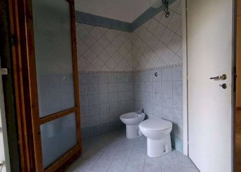 Bagno 2. - Appartamento via Alessandro Ruspoli, Roma (zona Acilia) - foto 9