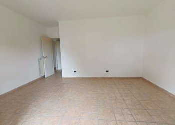 Camera da letto 1. - Appartamento via Alessandro Ruspoli, Roma (zona Acilia) - foto 14