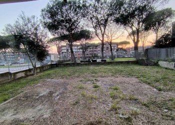 Giardino 3. - Bilocale via Alessandro Ruspoli, Roma (zona Acilia) - foto 38