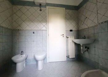Bagno 5. - Two-room apartment via Alessandro Ruspoli, Roma (neighborhood Acilia) - photo 33