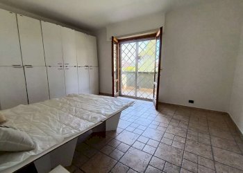 Camera da letto 2. - Two-room apartment via Alessandro Ruspoli, Roma (neighborhood Acilia) - photo 36