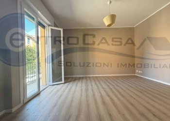 Camera da letto - Trilocale via Milano, 1, San Lazzaro di Savena - foto 9