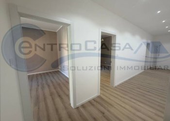 Stanza non arredata - Trilocale via Milano, 1, San Lazzaro di Savena - foto 18