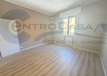 Camera da letto - Trilocale via Milano, 1, San Lazzaro di Savena - foto 24