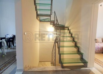 scale al piano superiore - Portion of a house Via Euro Menini 33, Viareggio - photo 7