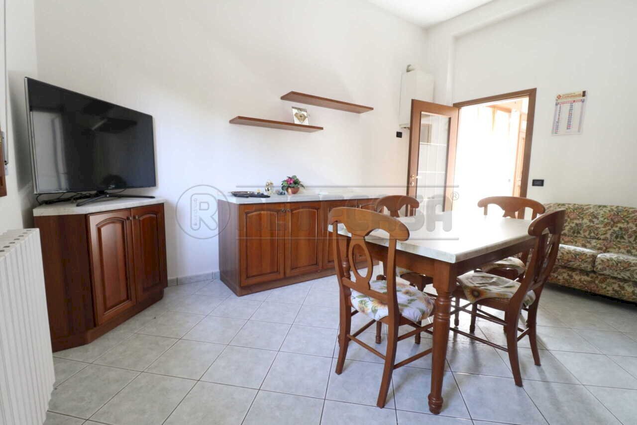 2_Cucina - Four-room apartment Via G. Bruno 23A, Bondeno - photo 2