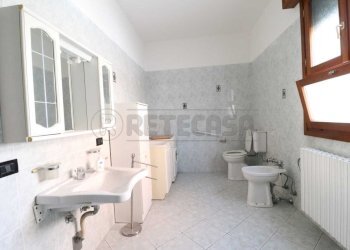 8_Bagno - Four-room apartment Via G. Bruno 23A, Bondeno - photo 8