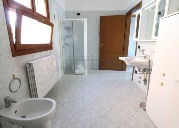 9_Bagno - Four-room apartment Via G. Bruno 23A, Bondeno - photo 9