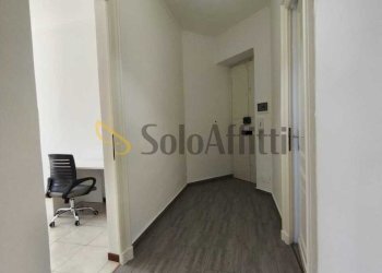 corridoio - Three-room apartment VIA SOMMARIVA 1, Torino (neighborhood Nizza Millefonti) - photo 17