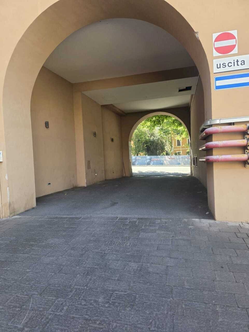 Ingresso - Box Piazza del Pigneto, Roma (zona Pigneto) - foto 2