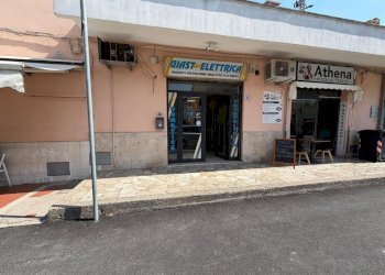 WhatsApp Image 2026-04-28 at 16.07.52 - Locale Commerciale Fara in Sabina - foto 1