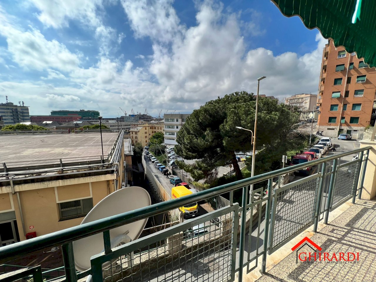 9.0 balcone1.jpg - Appartamento VIA LODOVICO CALDA 11, Genova (zona Sestri Ponente) - foto 3