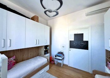 5967453760819152963.jpg - Two-room apartment Via Alessandro Manzoni 3, Pero - photo 22