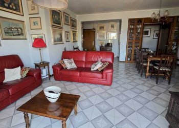 VISTA SALA DA INGRESSO E DISIMPEGNO - Appartamento Via Principessa Iolanda di Savoia 68, Sassari - foto 4