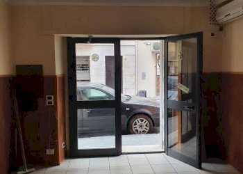WhatsApp Image 2020-12-28 at 16.54.56(1) - Locale Commerciale Via Ettore e Ruggero de Medici 18, Lamezia Terme - foto 1