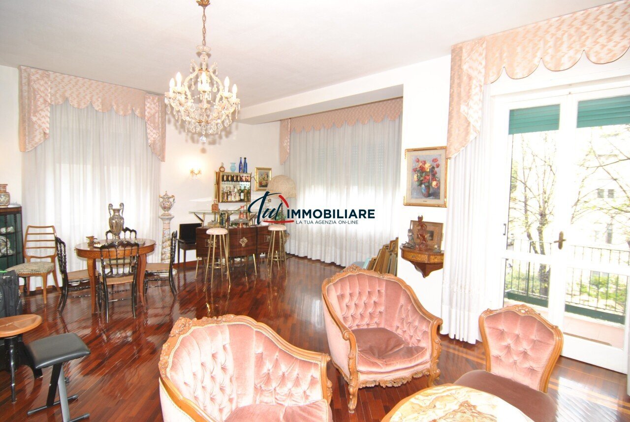 SALONE TRIPLO - Apartment Viale Fabbricotti 106, Livorno - photo 3