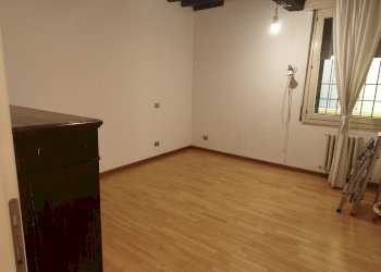 Camera due - (tre) - Three-room apartment Modena (neighborhood Circoscrizione 1) - photo 26