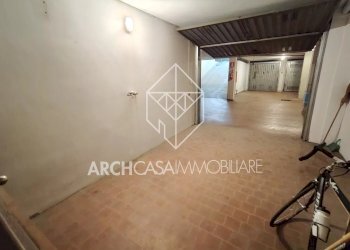 garage - Four-room apartment via dei partigiani 6., Boves - photo 16
