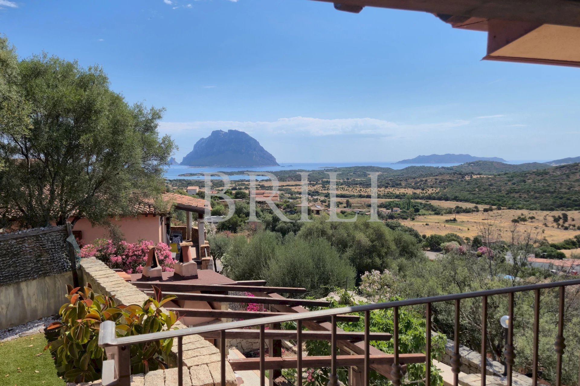 Villa Via Mandrolisai, Loiri Porto San Paolo - photo 1