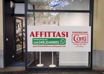 Negozio piazza Vittorio Alfieri, Asti - foto 1