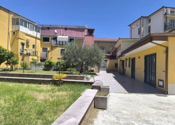 Negozio via Giuseppe Lamberti, Cava de' Tirreni - foto 11