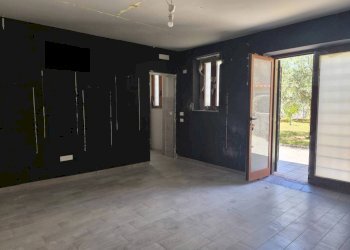 Negozio via Giuseppe Lamberti, Cava de' Tirreni - foto 15