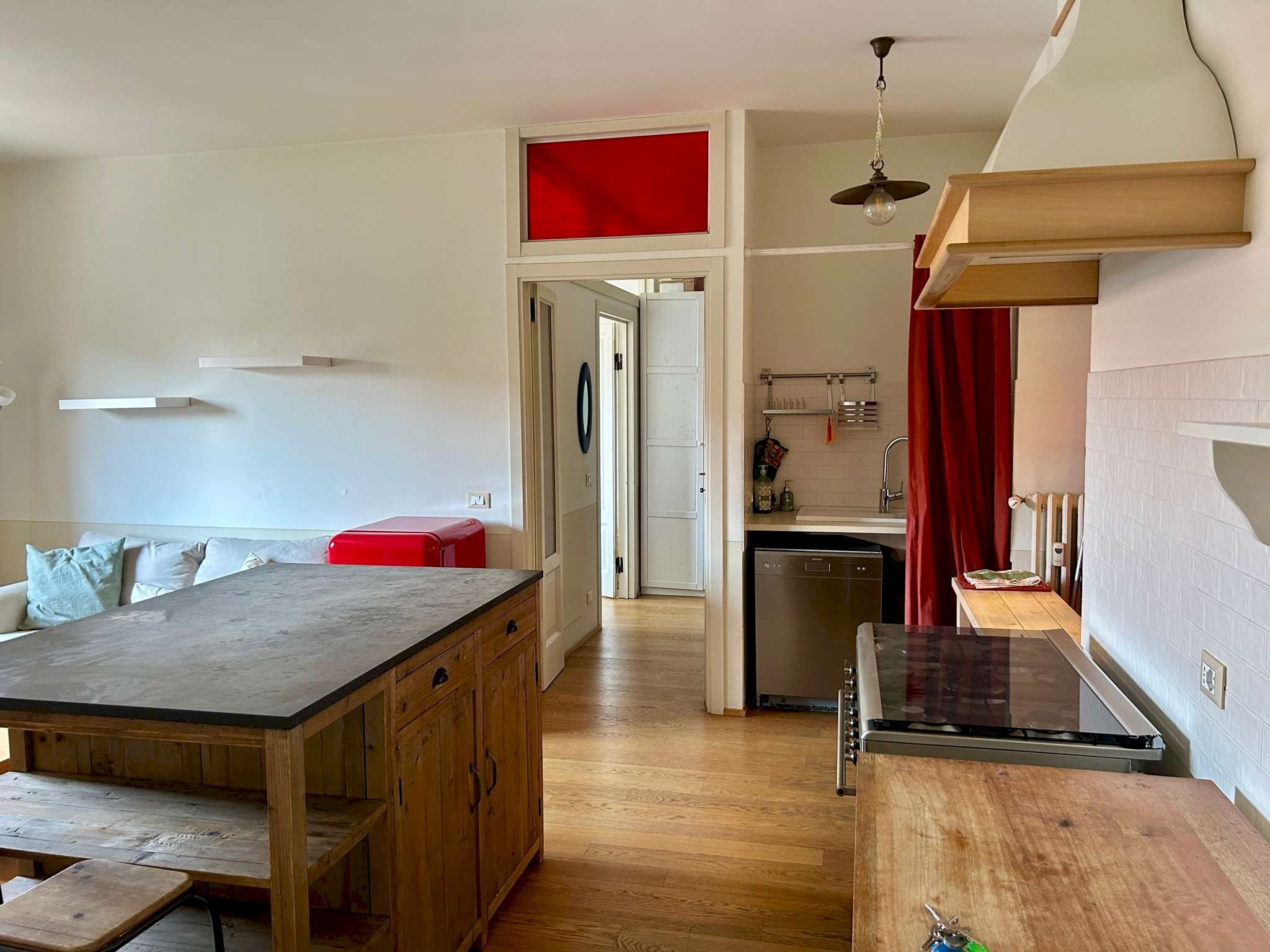 Two-room apartment Milano (neighborhood Washington) - photo 1
