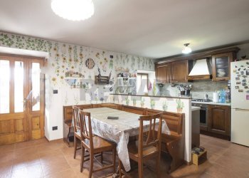 Casa semi indipendente Mignanego, GE, Mignanego - foto 1