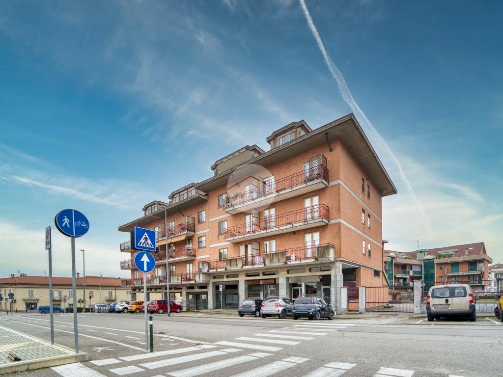 Three-room apartment Via Trento, Piossasco - photo 1