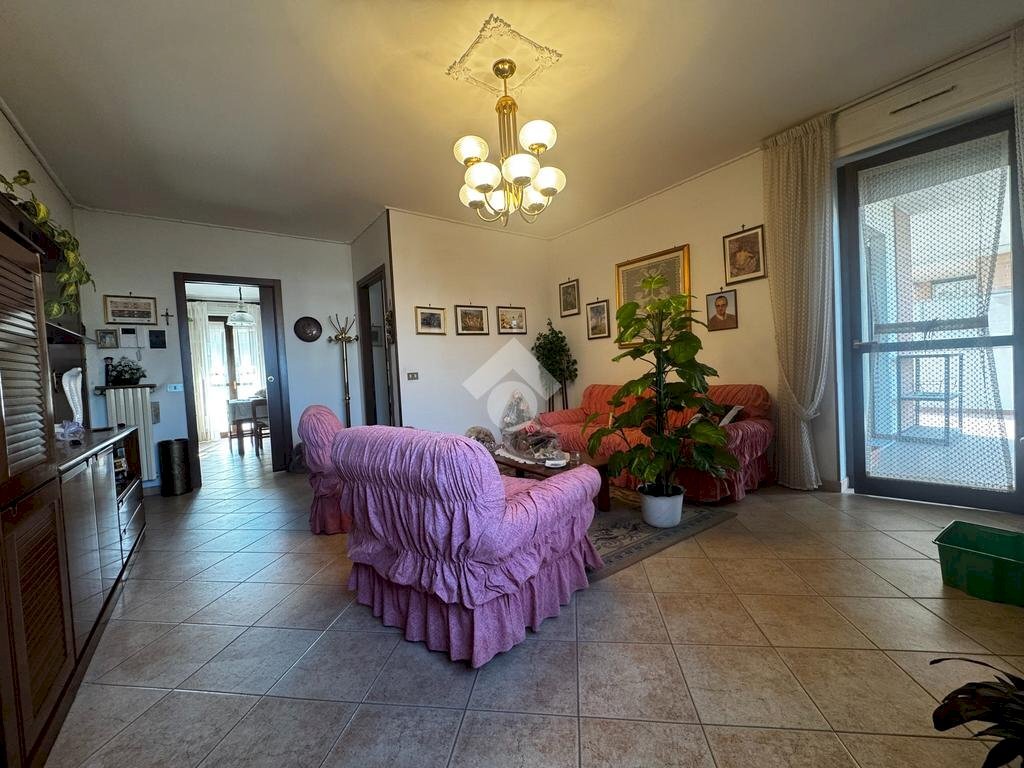 Quadrilocale Via Michele Magone, Carmagnola - foto 1
