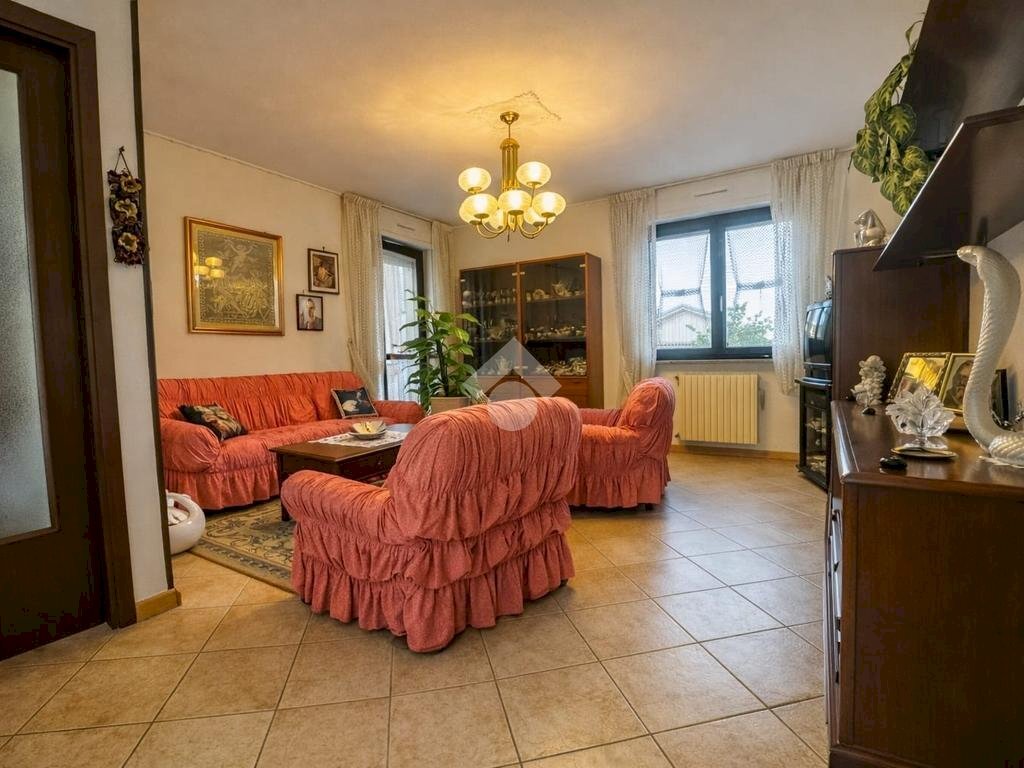 Quadrilocale Via Michele Magone, Carmagnola - foto 2