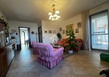 Quadrilocale Via Michele Magone, Carmagnola - foto 1