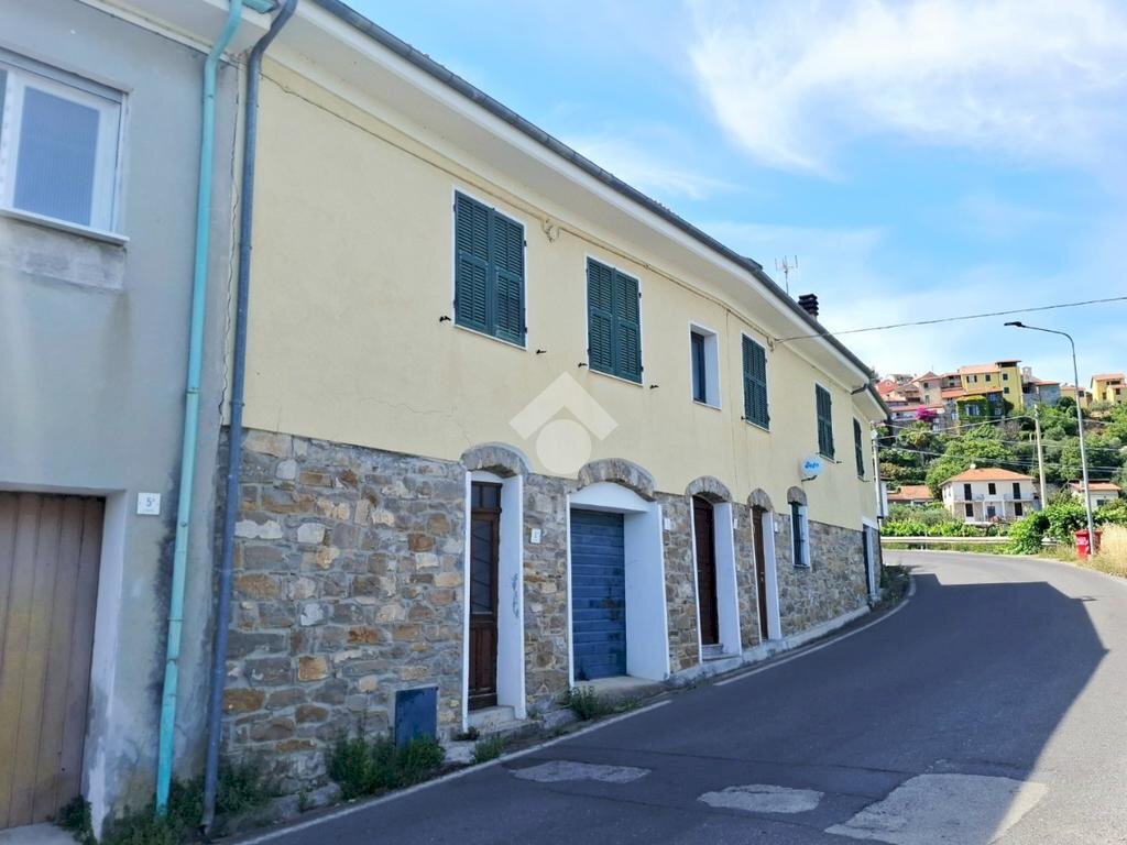 Semi-detached house Via Principale, Diano Arentino - photo 1