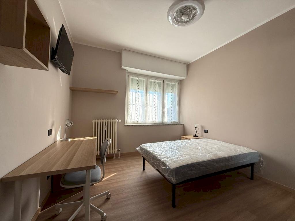 Four-room apartment Via san rocco, Grugliasco - photo 1