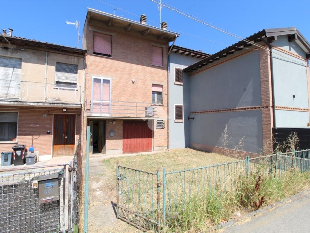 Casa semi indipendente Via G. Marconi, Cadelbosco di Sopra - foto 2