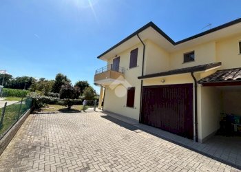 Quadrilocale Via Don Bruno Foschi, Russi - foto 1