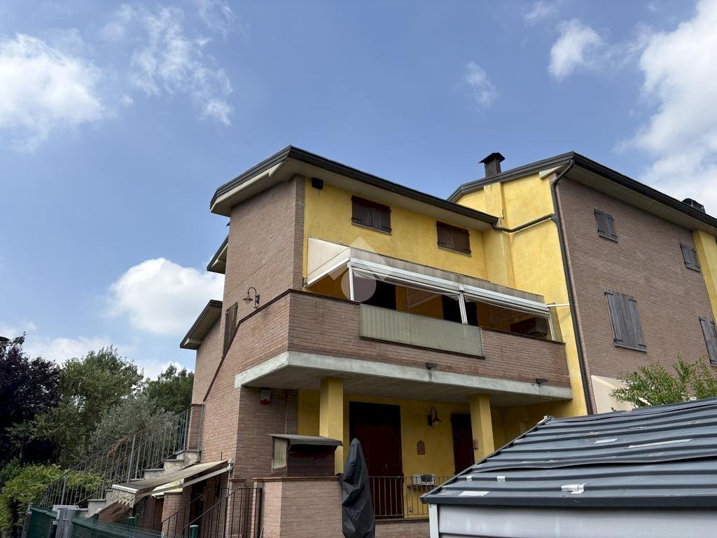Four-room apartment Via dell'Amicizia, Castelfranco Emilia - photo 1
