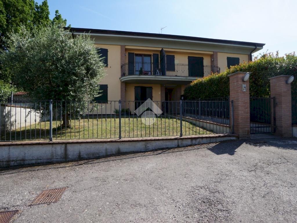Three-room apartment Via Braglia, Castelvetro di Modena - photo 1