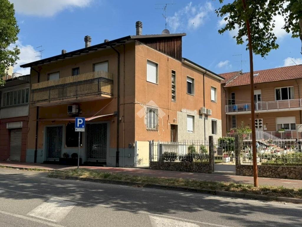 Semi-detached house Viale Guglielmo Oberdan, Cesena - photo 1