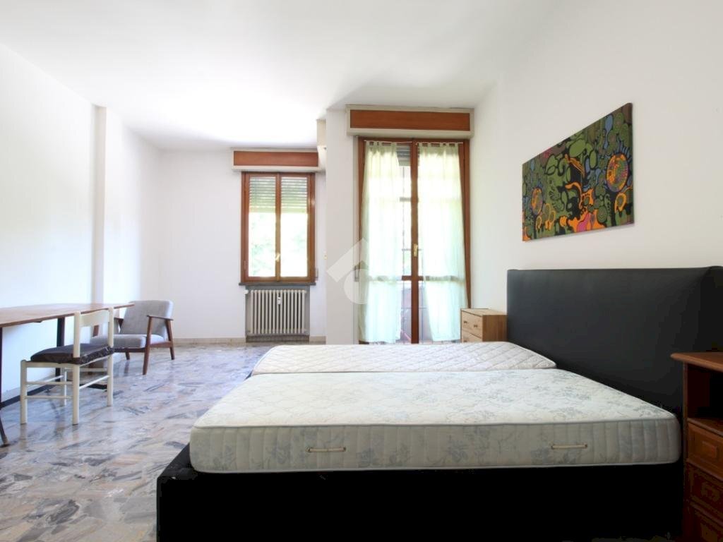 Three-room apartment Via Camillo Pezzarossa, Reggio nell'Emilia - photo 2