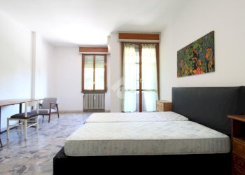 Three-room apartment Via Camillo Pezzarossa, Reggio nell'Emilia - photo 2